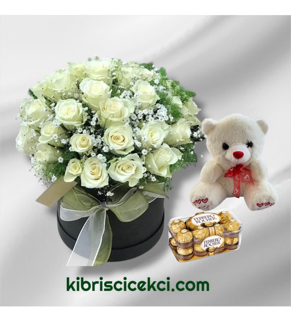 Kutuda 41 Beyaz Gül Ayıcık 16'lı Ferrero Çikolata